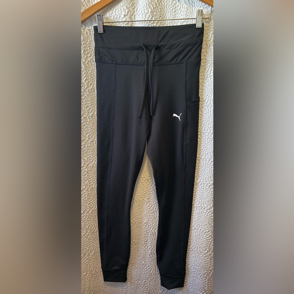 Puma Athletic Jogger Leggings. Black. Size small.